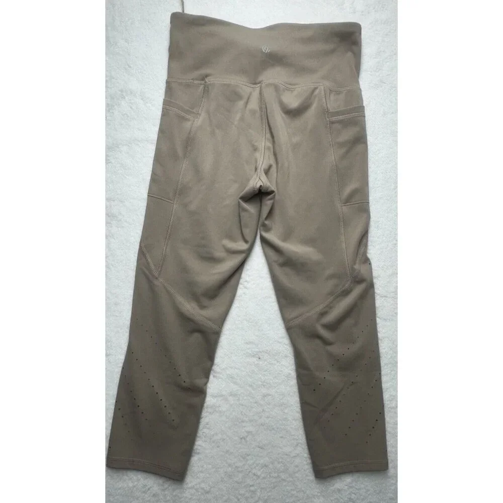 Champion Capri Leggings Women's S Tan Cropped‎ Stretch Elastic Waist Activewear